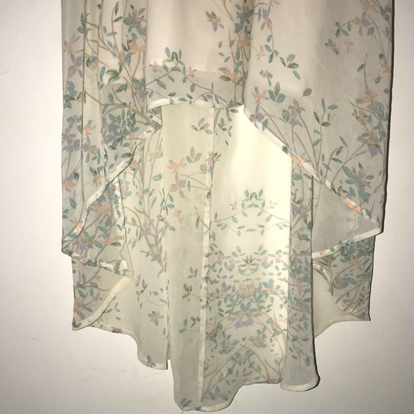 Forever 21 Women’s Size M Flower Dress - Picture 4 of 6